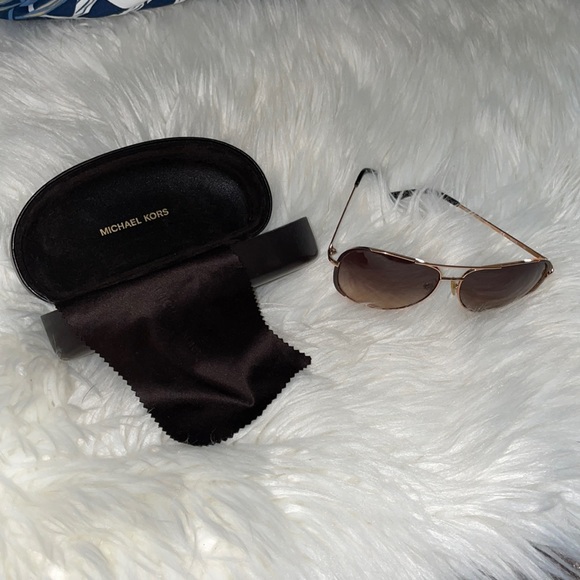 Michael Kors Gold Aviators Sunglasses Women’s - Picture 1 of 5
